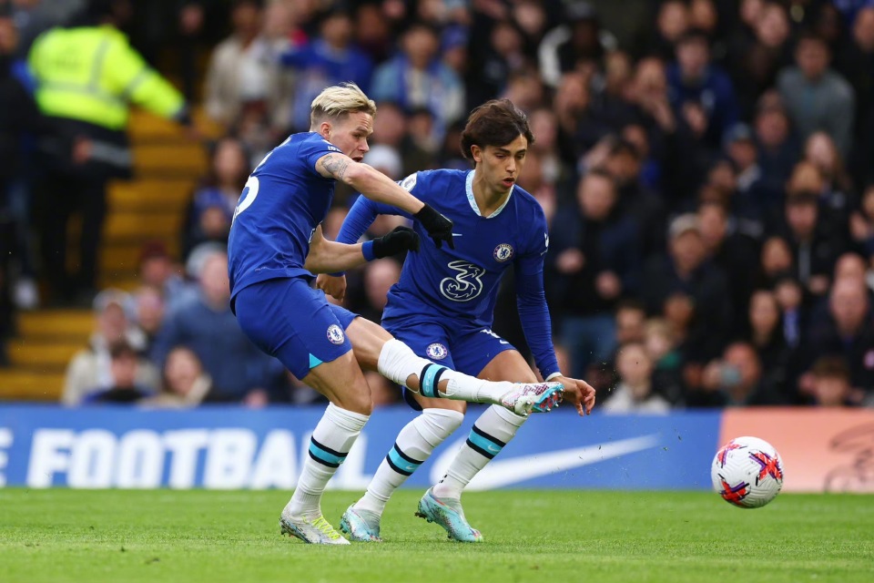 包含赛地聚焦——欧联赛后热度飙升；切尔西单刀错失；球迷炸锅；高层口径保持一致的词条登录入口