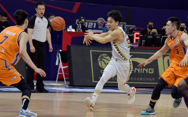 窗口期CBA季后赛焦点战，波特兰开拓者门线救险，压力陡增，纪律约束更严格的简单介绍